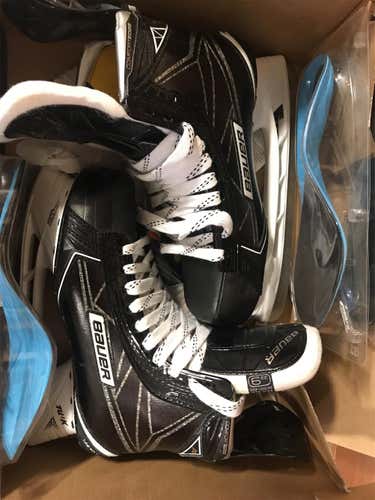 Senior Bauer Supreme 1S EE (Extra Wide)  Size 6 Hockey Skates