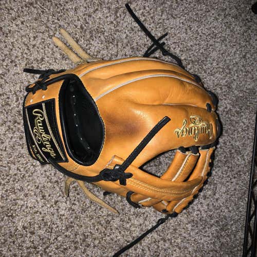 Right Handed Heart of the Hide 11.5" Baseball Glove