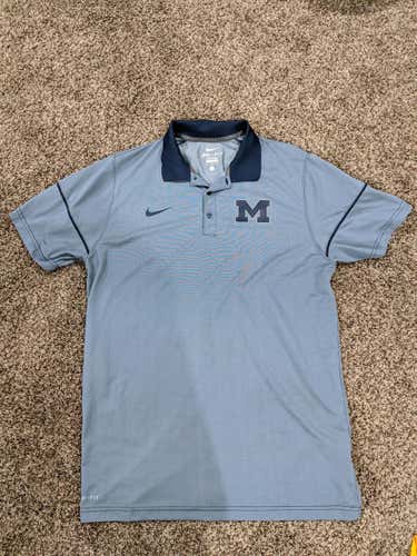 Adult Men's Large Nike Shirt Michigan