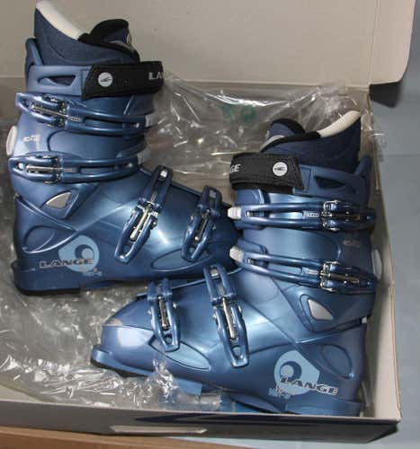 NEW women's Ski boots Lange VENS50 size mondo 23.5 no reserve NEW