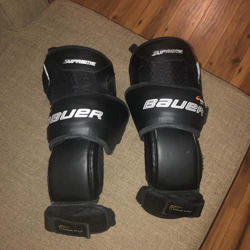 Bauer Supreme Knee Guards
