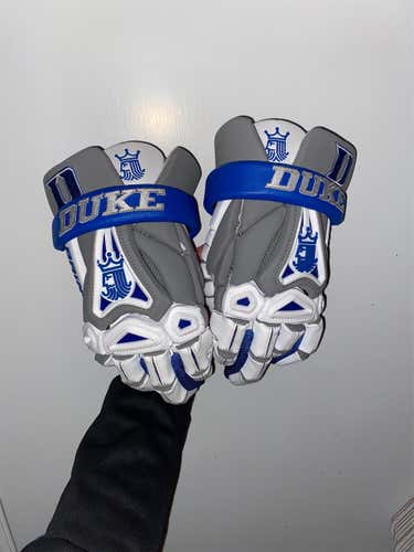 Brand New Duke Team Issued Brine King V Gloves