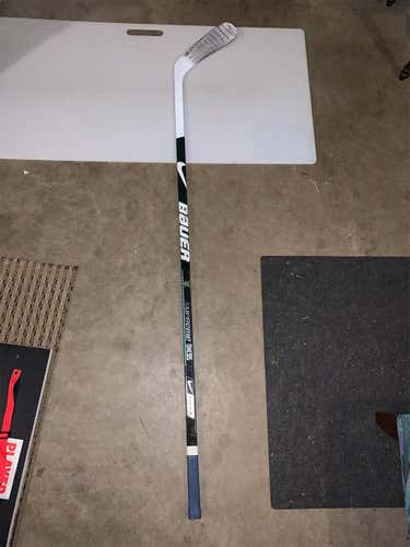 Senior Right Handed Supreme One95 Mid Pro Stock Hockey Stick