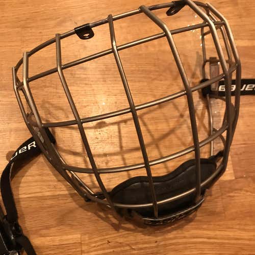 Bauer Re-Akt Titanium Helmet Cage