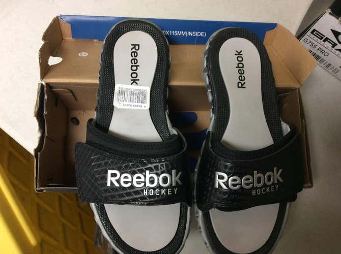Black New Adult Unisex 7.0 (Women's 8.0) Reebok Sandals