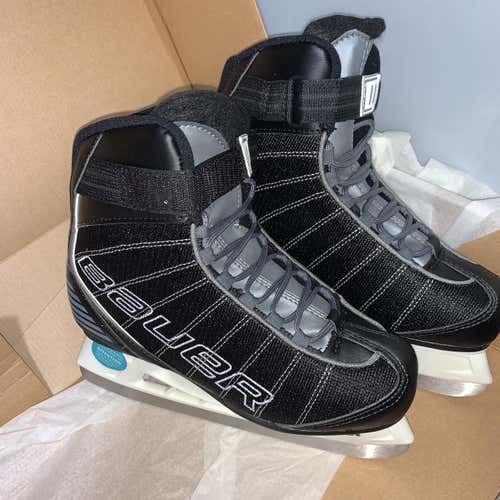 New Senior Size 8 Bauer Rec Ice Flow Hockey Skates D&R (Regular)