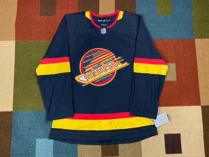Vancouver Canucks Adidas Authentic Retro Third Skate Jersey NWT - 50