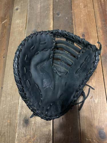 Black  First Base Renegade 11.5" Baseball Glove