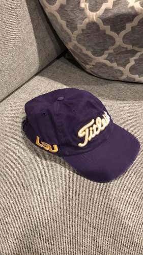 TITLEIST LOUISIANA UNIVERSITY TIGERS TEAM GOLF CAP. LSU NCAA