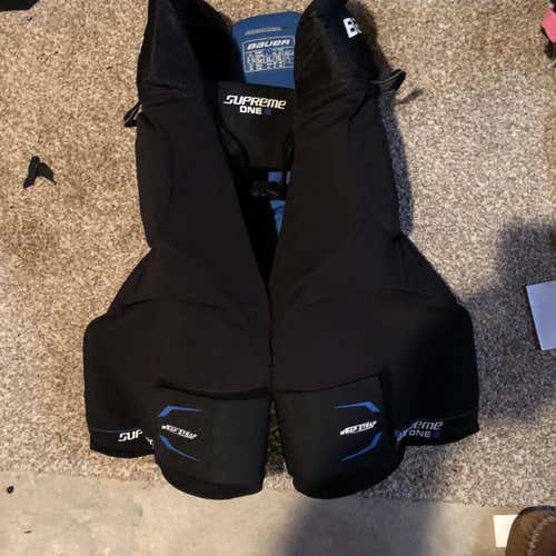 Black Senior Extra Large Bauer Supreme One.8  Hockey Pants