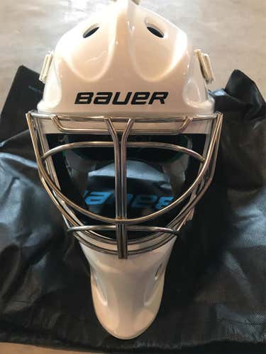White Senior NME 4 Goalie Mask
