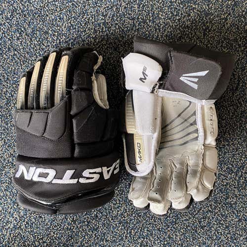 Black Senior Mako Gloves 15"