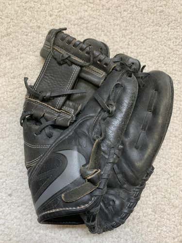 Black Nike Infield Right Handed MVP Baseball Glove 11"
