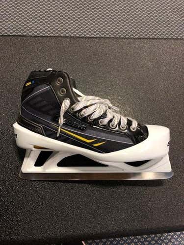 New Senior Bauer Supreme one.9 Goalie Skates Size 9.5