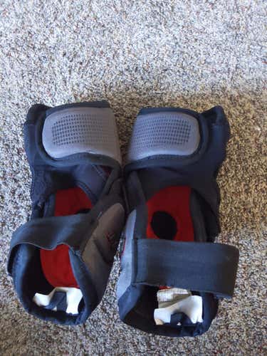 Senior Small CCM U+ CL Elbow Pads