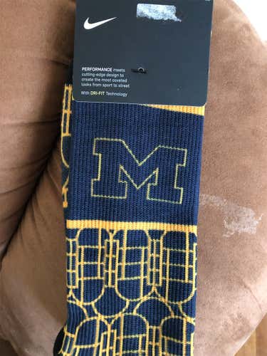 Michigan Wolverines Nike Men’s NCAA Performance Socks XL 12-15