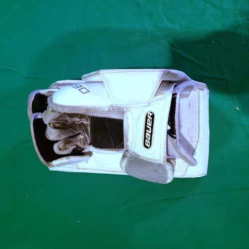 White Senior Bauer Supreme S190