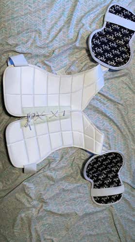 Senior Extra Large   Shoulder Pads