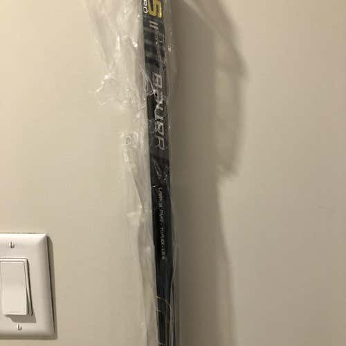 Senior Left Handed Supreme 2S Pro Mid  Hockey Stick