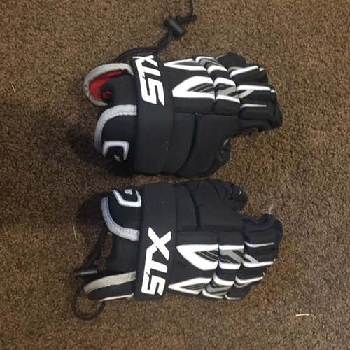 Black  Player STX Stinger 8" Lacrosse Gloves