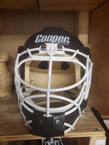 Senior Cooper Goalie Mask