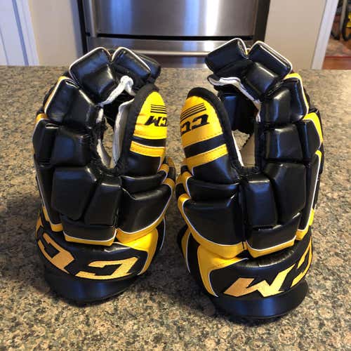14 CCM Gloves