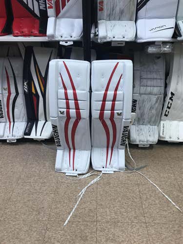 MacIntyre Custom V6 35" plus 1.5" Vaughn Velocity V6 Pro Stock Goalie Leg Pads