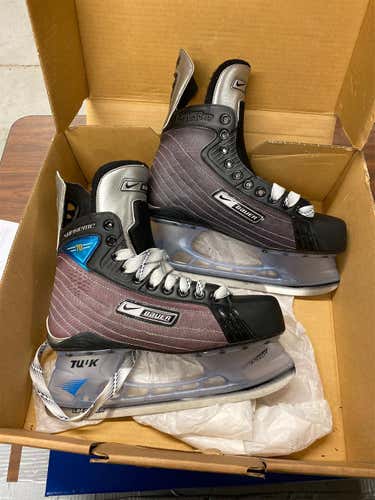 Senior Bauer supreme 70 Size 8 Hockey Skates