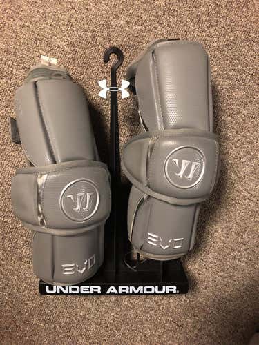 Medium Grey Warrior Evo Arm Guards