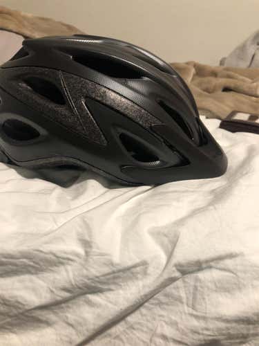 Men's Medium Bell DH Bike Helmet (for ophicus)
