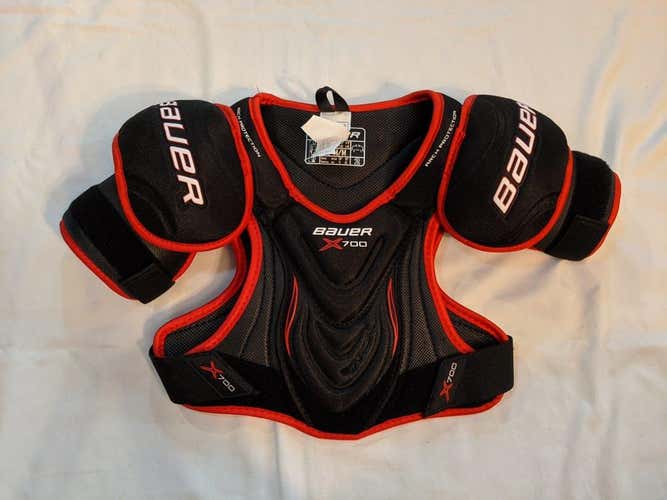 Used Bauer X700 Jr Md Hockey Shoulder Pads