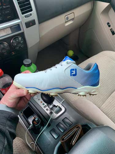 White Men's 9.5 (Women's 10.5) Footjoy DNA Helix Golf Shoes