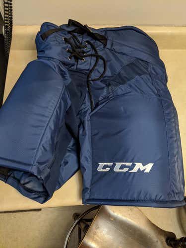 Navy New Senior Medium CCM HP35 Washington Capitals Hockey Pants Pro Stock