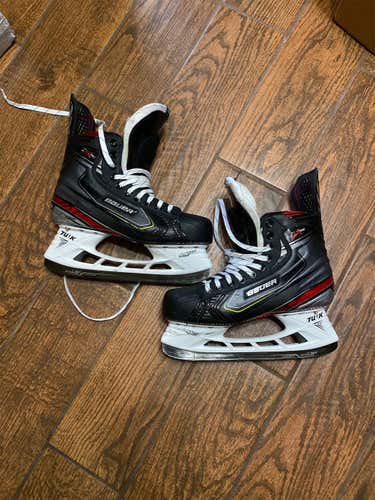 Senior Bauer 2X Pro Pro Stock Size 9.5 E Hockey Skates V Cut