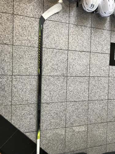 USED Warrior Alpha DX Pro Stock Hockey Stick  Right 85 Flex  Colorado Avalanche O’Conner