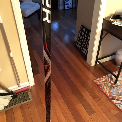 Senior Left Handed Supreme ADV Pro Stock Hockey Stick