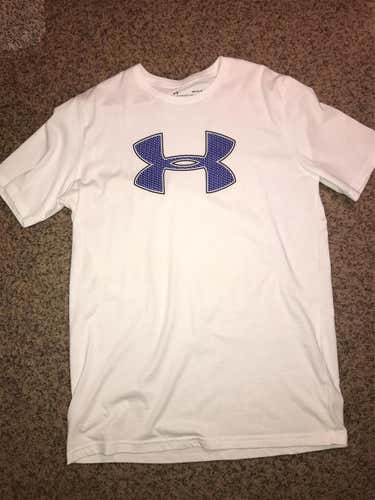 Medium Under Armour Shirt