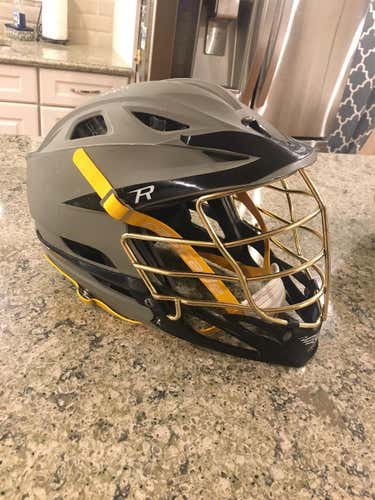 Gray Adult Player Cascade R Helmet