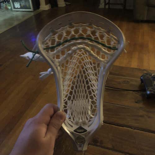 Like New Maverik Kinetik W/ Stringing 2s And Throne Sidewall