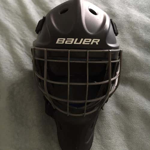 Black Bauer NME 5 JR Goalie Mask