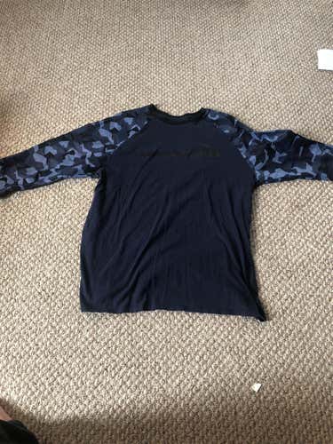Adult Large Nike Shirt 3/4 Sleeve