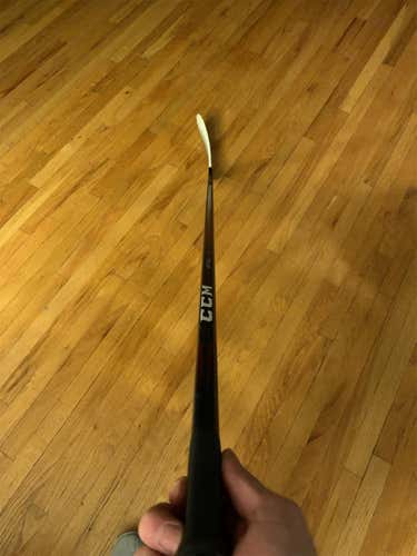 Senior Right Handed JetSpeed Mid Pro Stock Hockey Stick