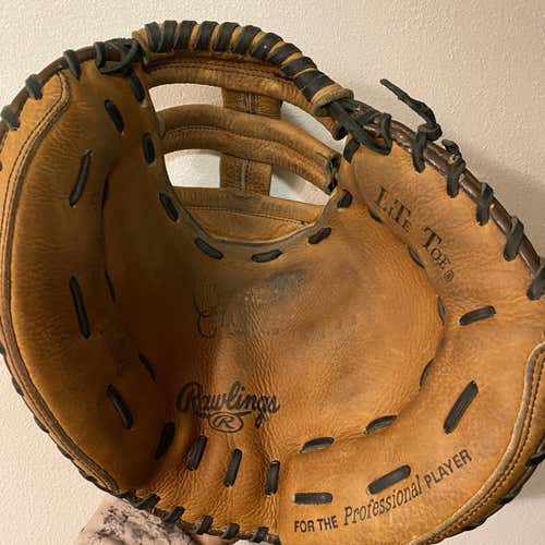 Brown High School/College Catcher's Heart of The Hide 33.5" Softball Glove