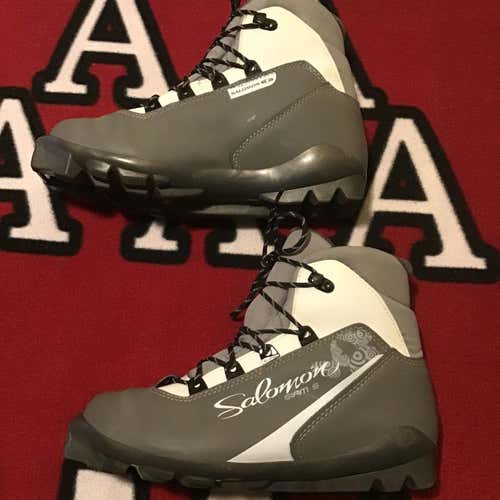 Salomon Siam 5 Profil SNS (Sz 7)Women’s Ski Boots-Like New!