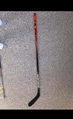 Intermediate Right Handed Vapor FlyLite Toe Pro Stock Hockey Stick