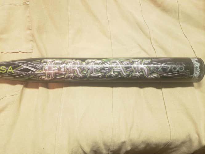 Black Miken Composite Freak Bat 26 oz 34"