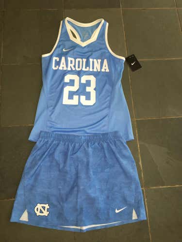 New Nike Womens UNC North Carolina Tar Heels Lacrosse #23  Jersey $90 & Skort $75 Womens Medium