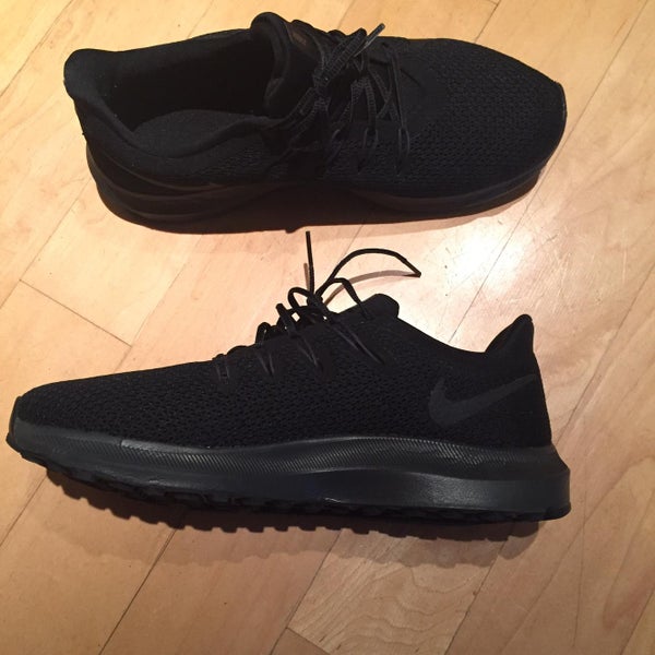 Black Men's 9.0 (Women's 10) Nike Shoes