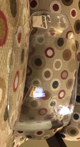 Medium Bauer  Pro Straight Visor