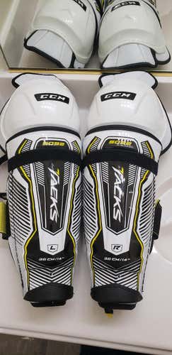 New Senior CCM Tacks 5092 Shin Pads